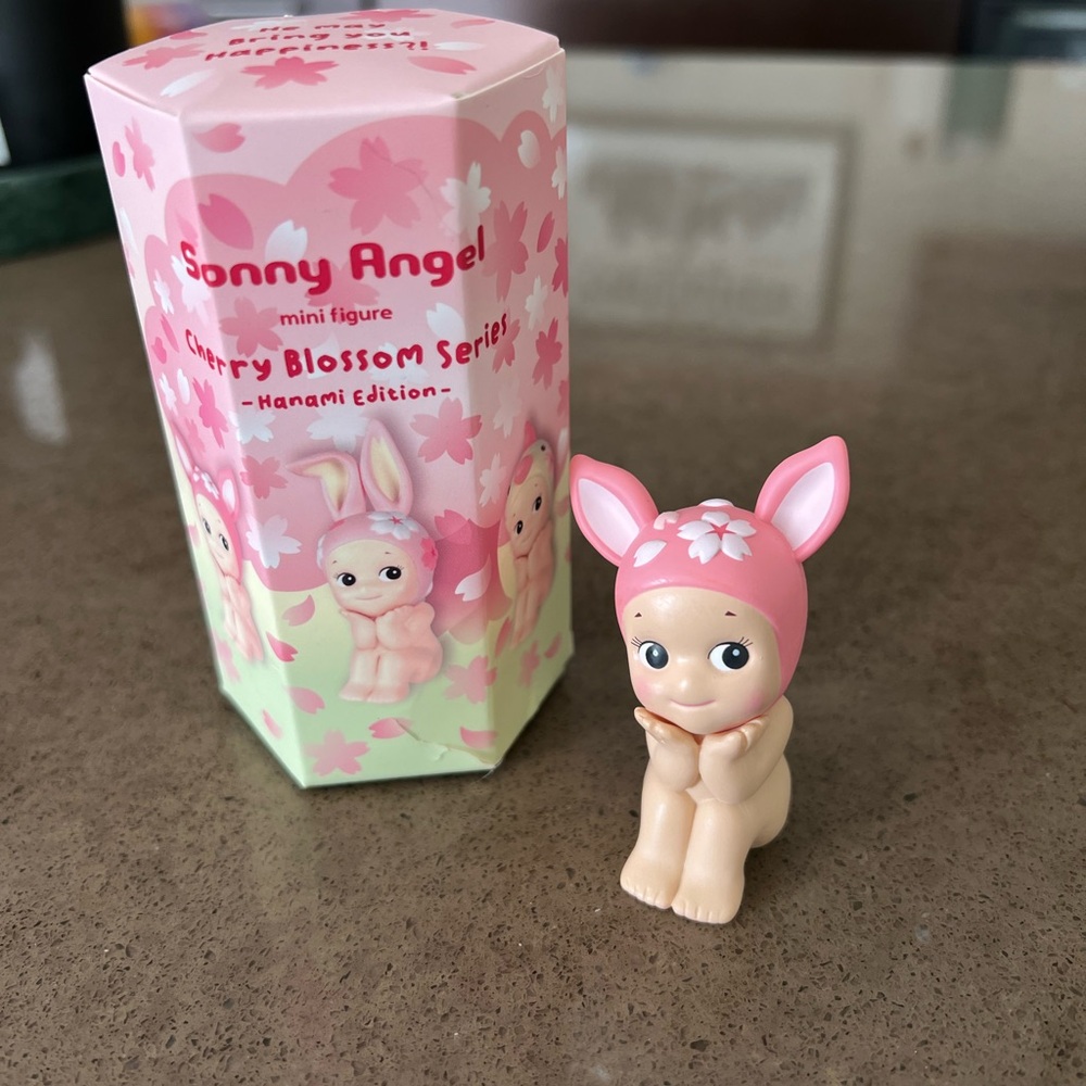 Sonny Angel Cherry Blossom Fawn Mini Figure